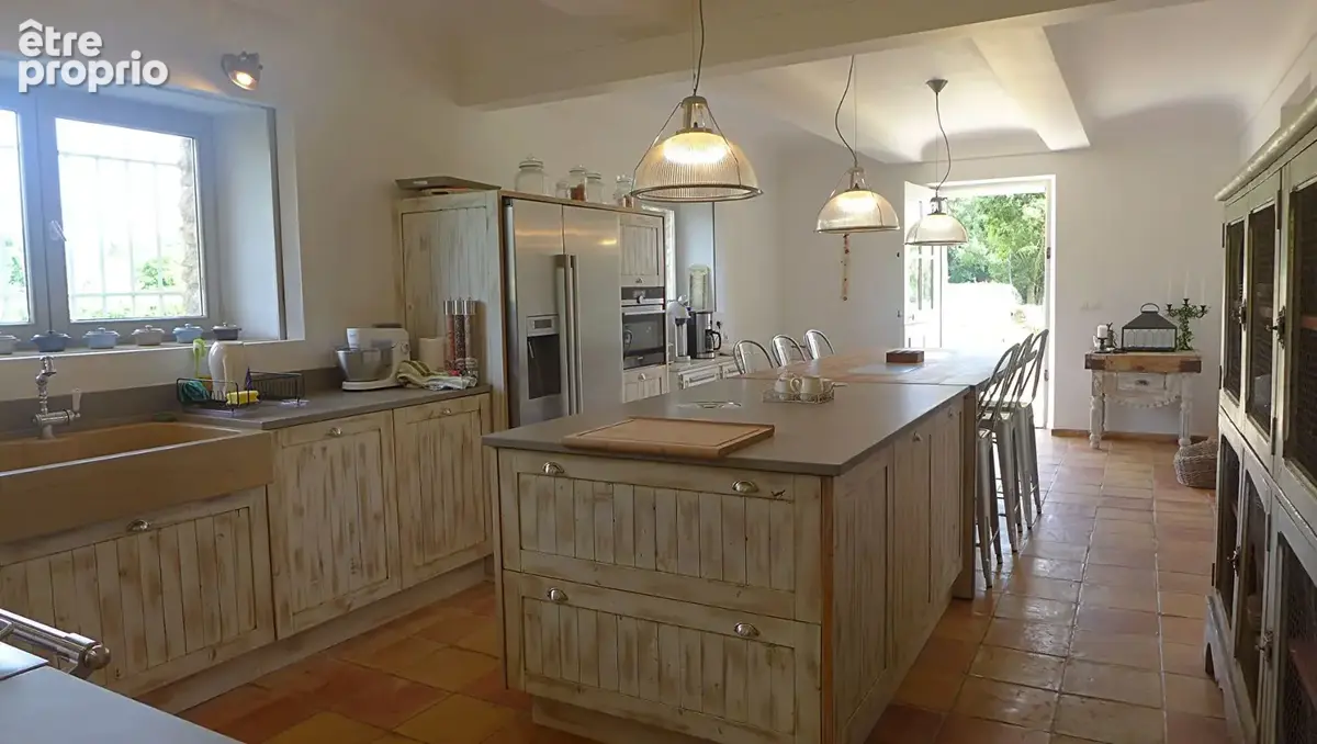 Exclusivité - Mas de 385m²  dans la campagne de Suze La Rousse - photo 9
