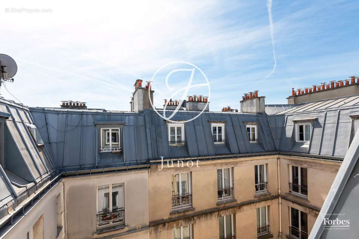 Appartement à PARIS-18E