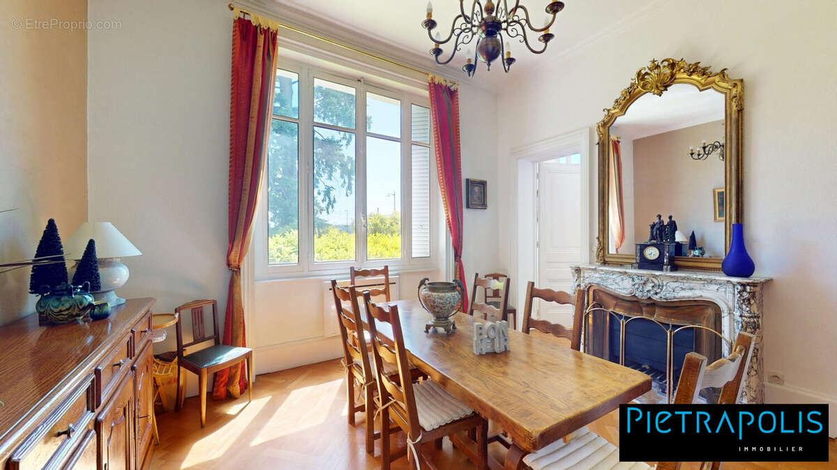 Maison à MONTLUEL