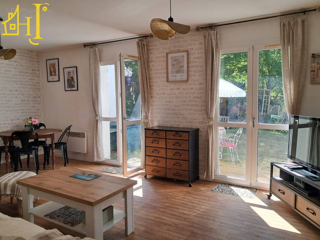 Maison à NEUVY-SUR-LOIRE