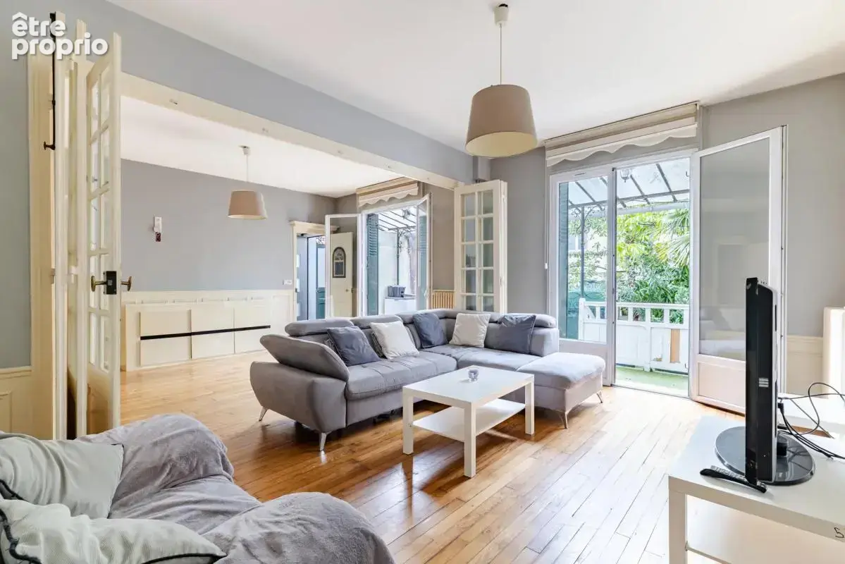 Maison de 4 pièces de 104 m² à Aulnay-sous-Bois - photo 2