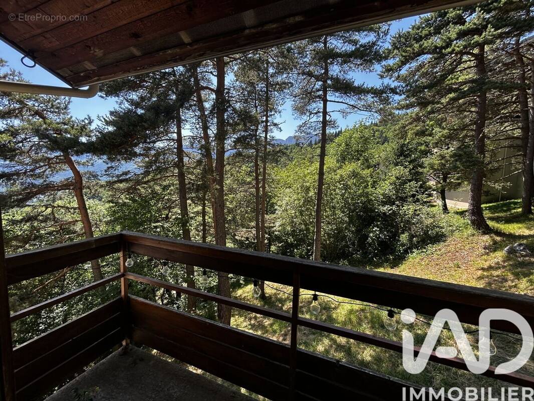 Photo 1 - Appartement à CHATEAU-BERNARD