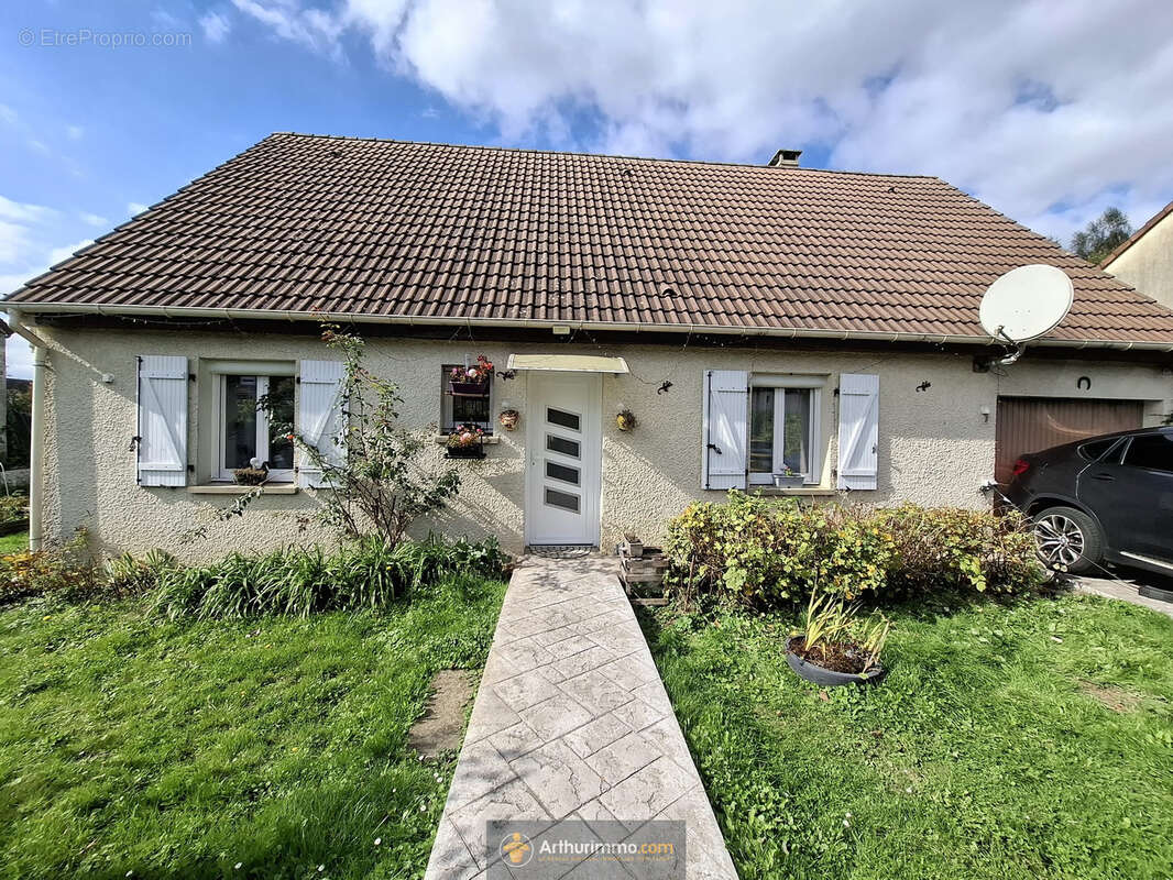 Maison à ROZAY-EN-BRIE