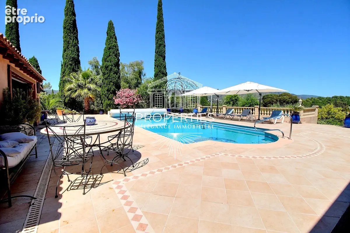 Bormes - pas de la griotte - propriete 319m² -  terrain 4000m² - piscine - poolhouse - photo 2