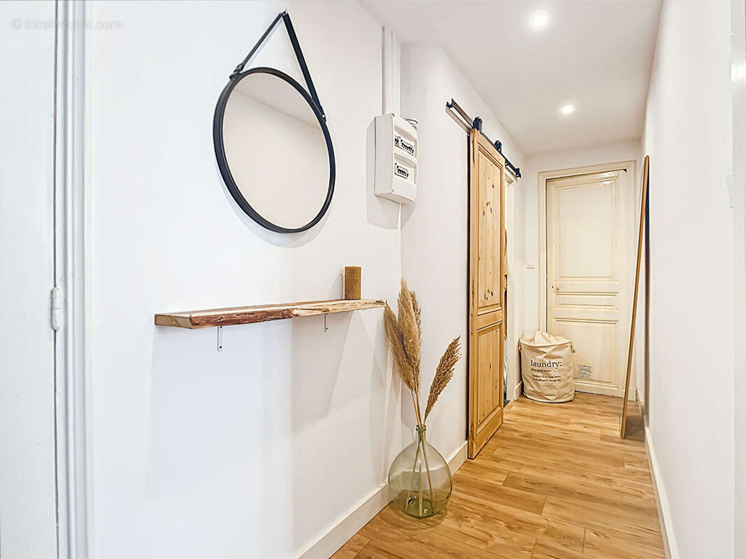 Appartement à MARSEILLE-2E