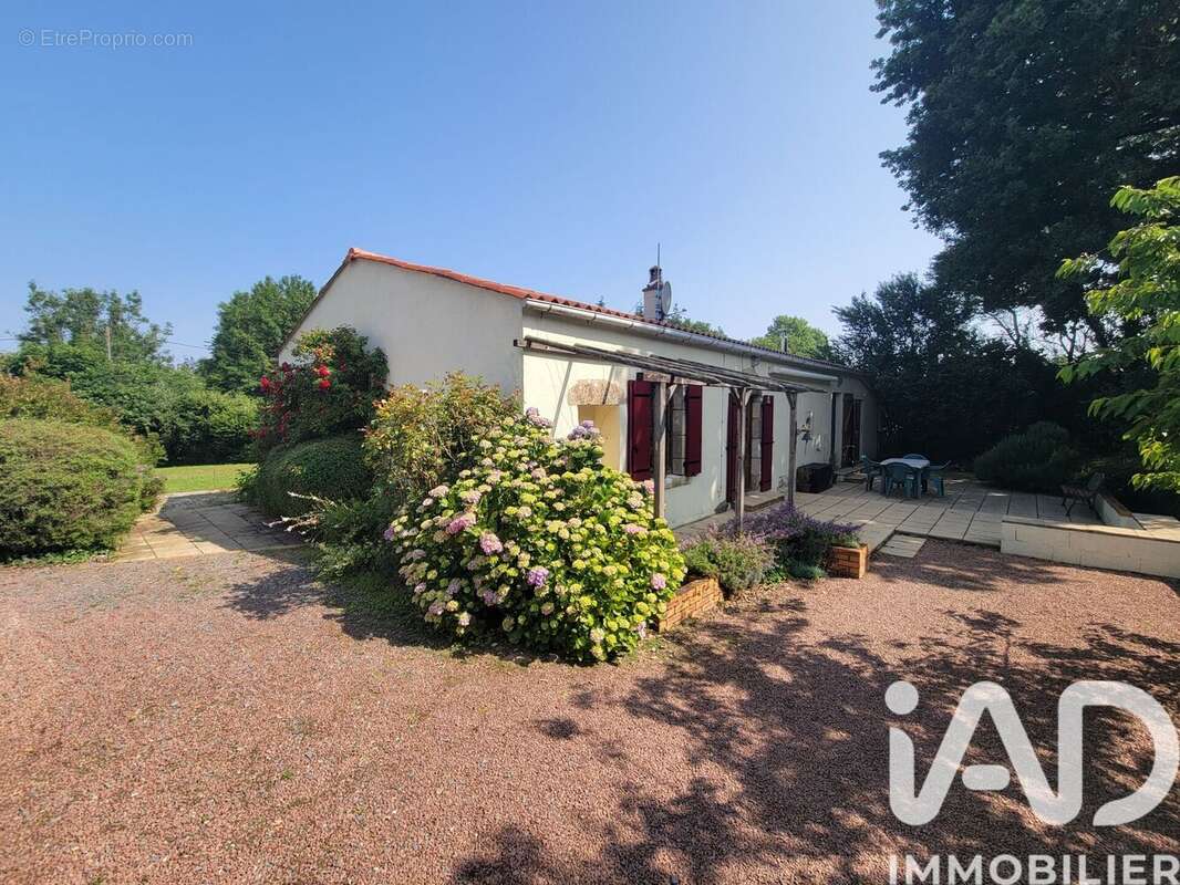 Photo 2 - Maison à MOUILLERON-EN-PAREDS