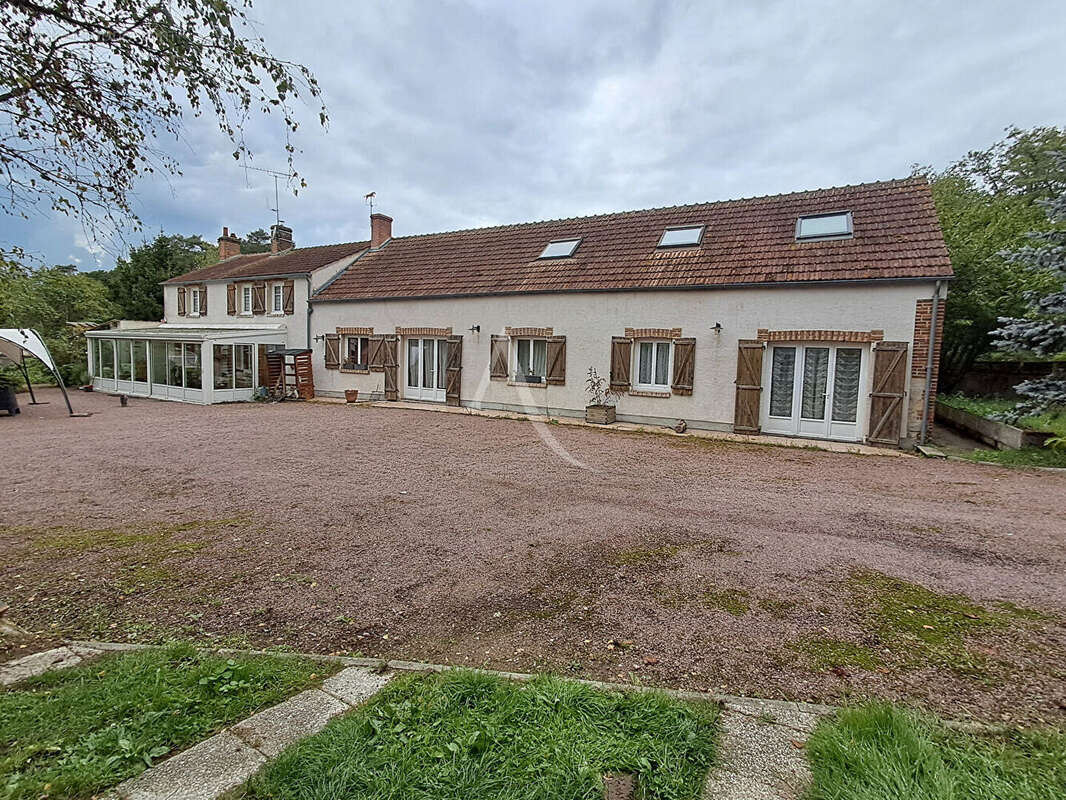 Maison à BRAY-EN-VAL