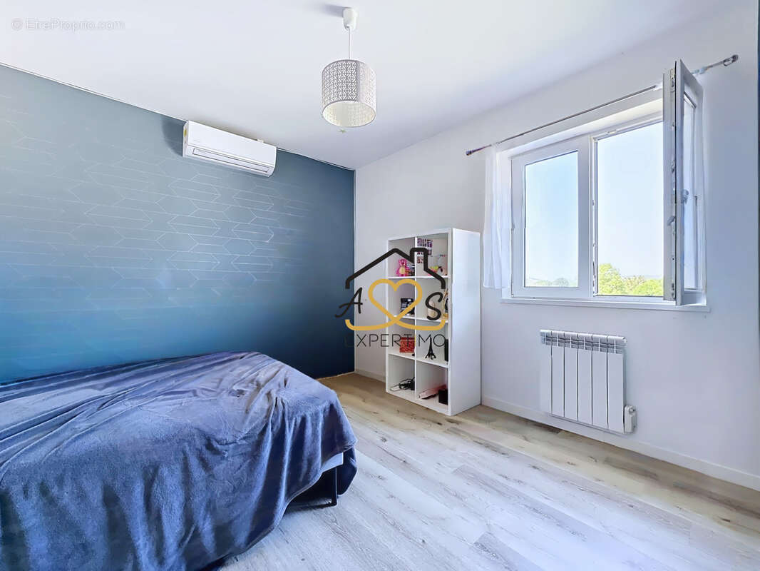 Maison familiale avec annexes - reignat 63160 - photo 17