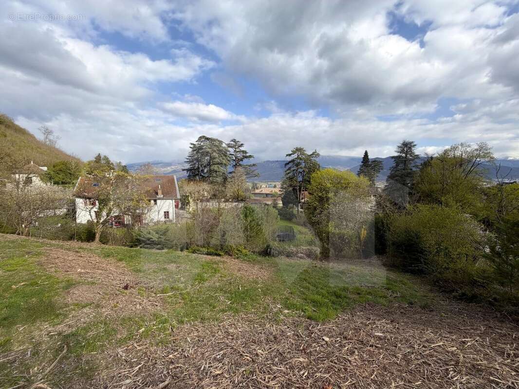 Terrain à LA TRONCHE