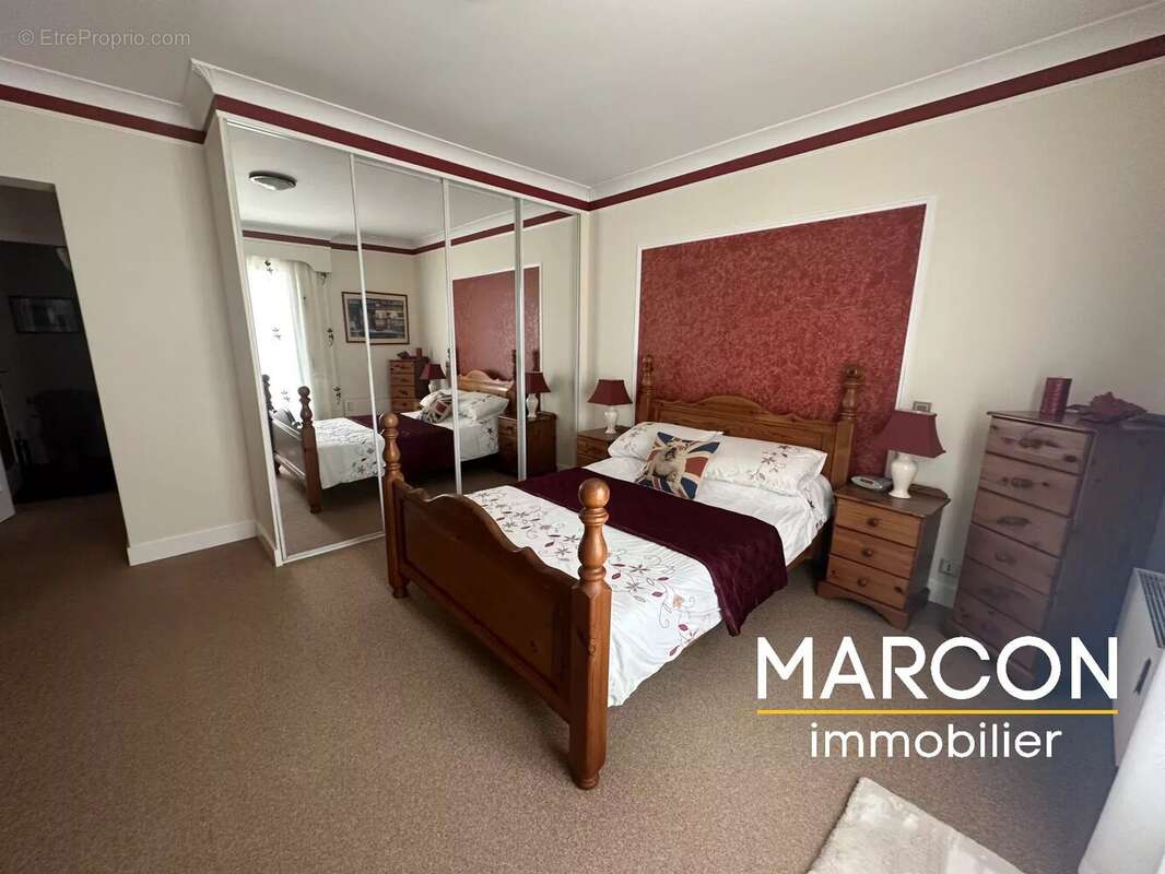 Maison à SAINT-SULPICE-LAURIERE