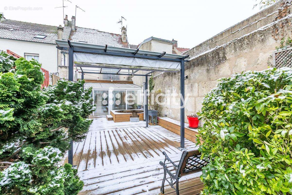 Maison à CREPY-EN-VALOIS