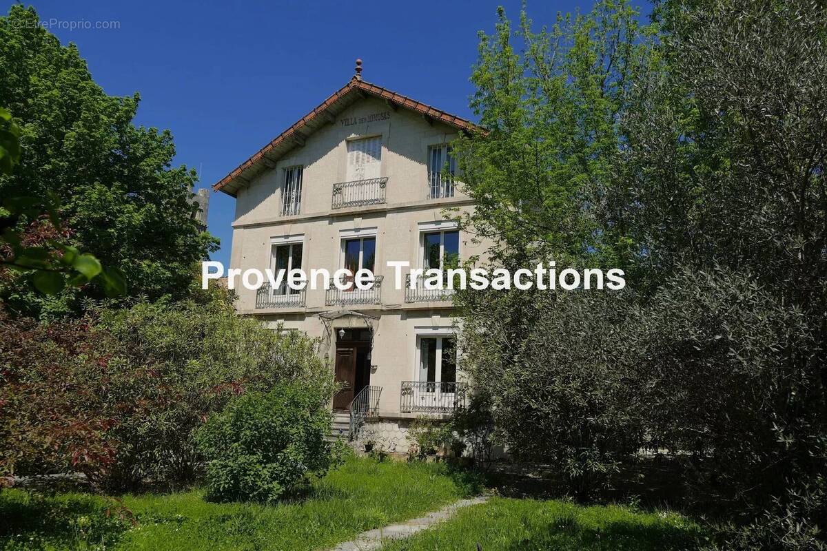 Maison à VAISON-LA-ROMAINE