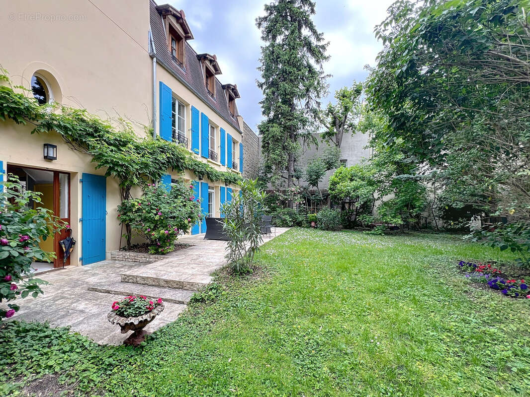 Maison à RUEIL-MALMAISON