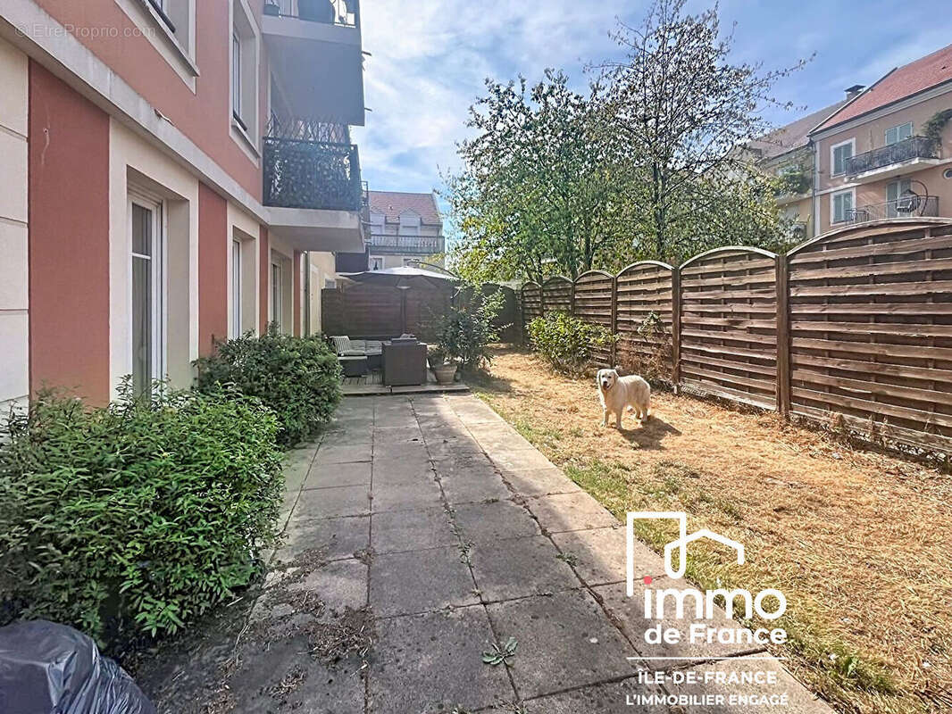 Appartement Bussy Saint Georges 3 pièce(s) 64.1 m2 terrain de 110.3 m² - photo 7