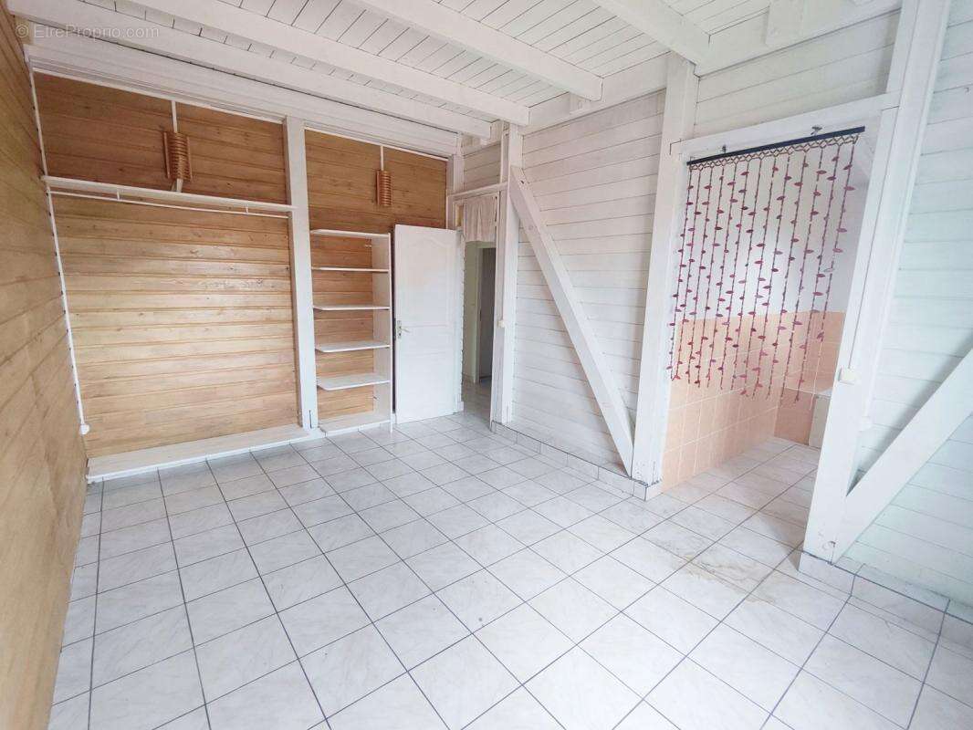 Maison à BASSE-TERRE