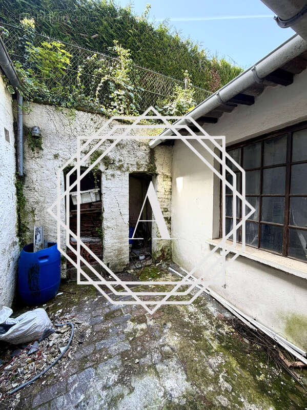 Maison à MERU