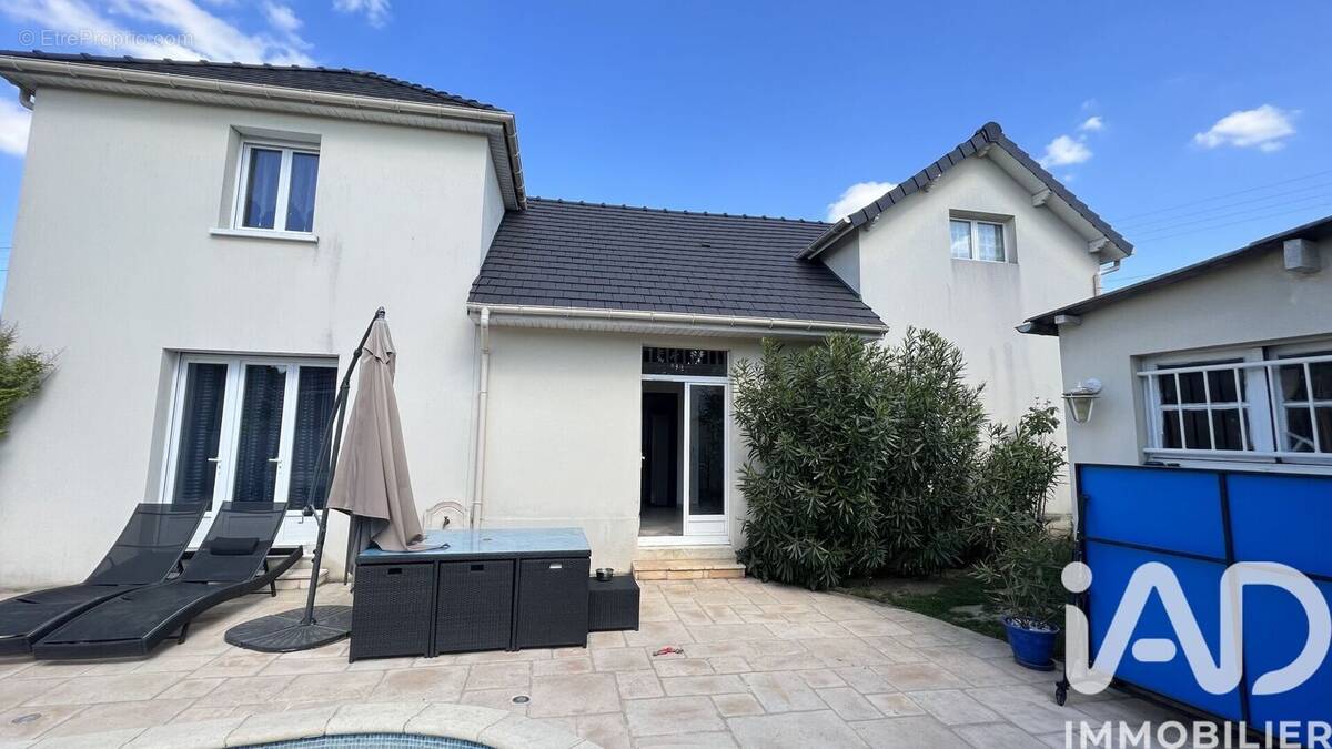 Photo 1 - Maison à MORANGIS