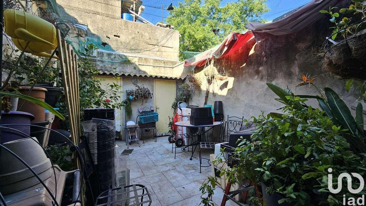 Photo 8 - Commerce à MARSEILLE-10E