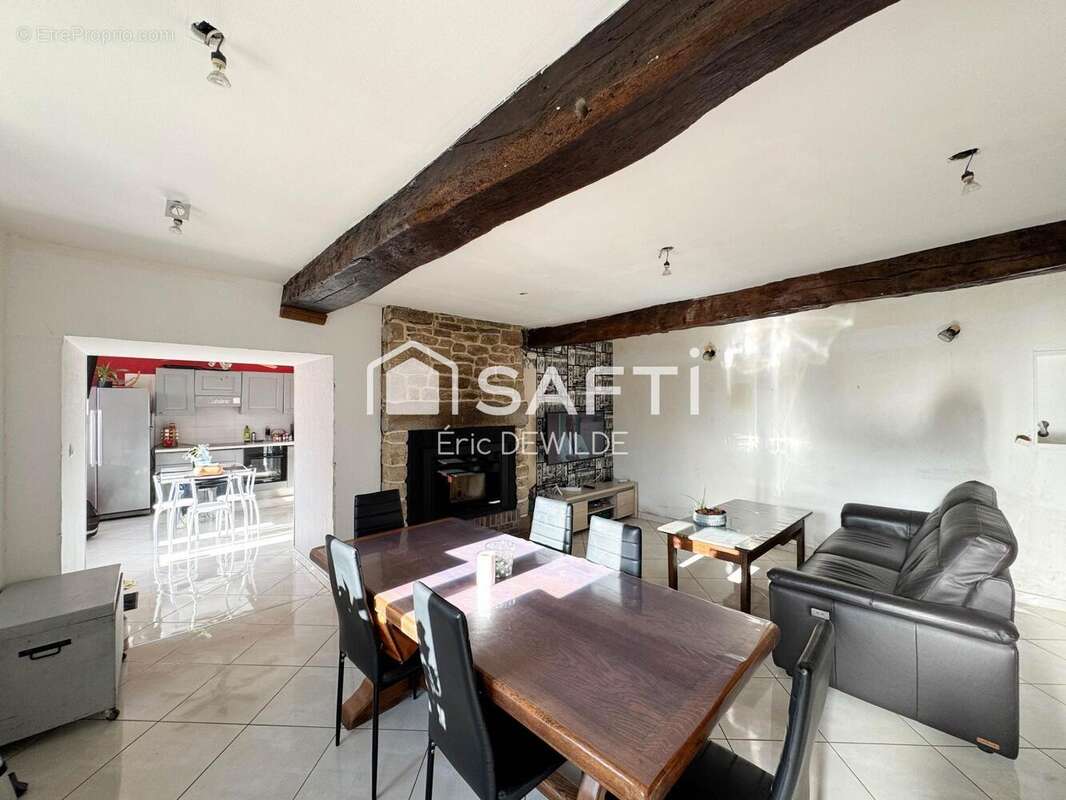 Maison 107 m² à Poilley  - photo 2