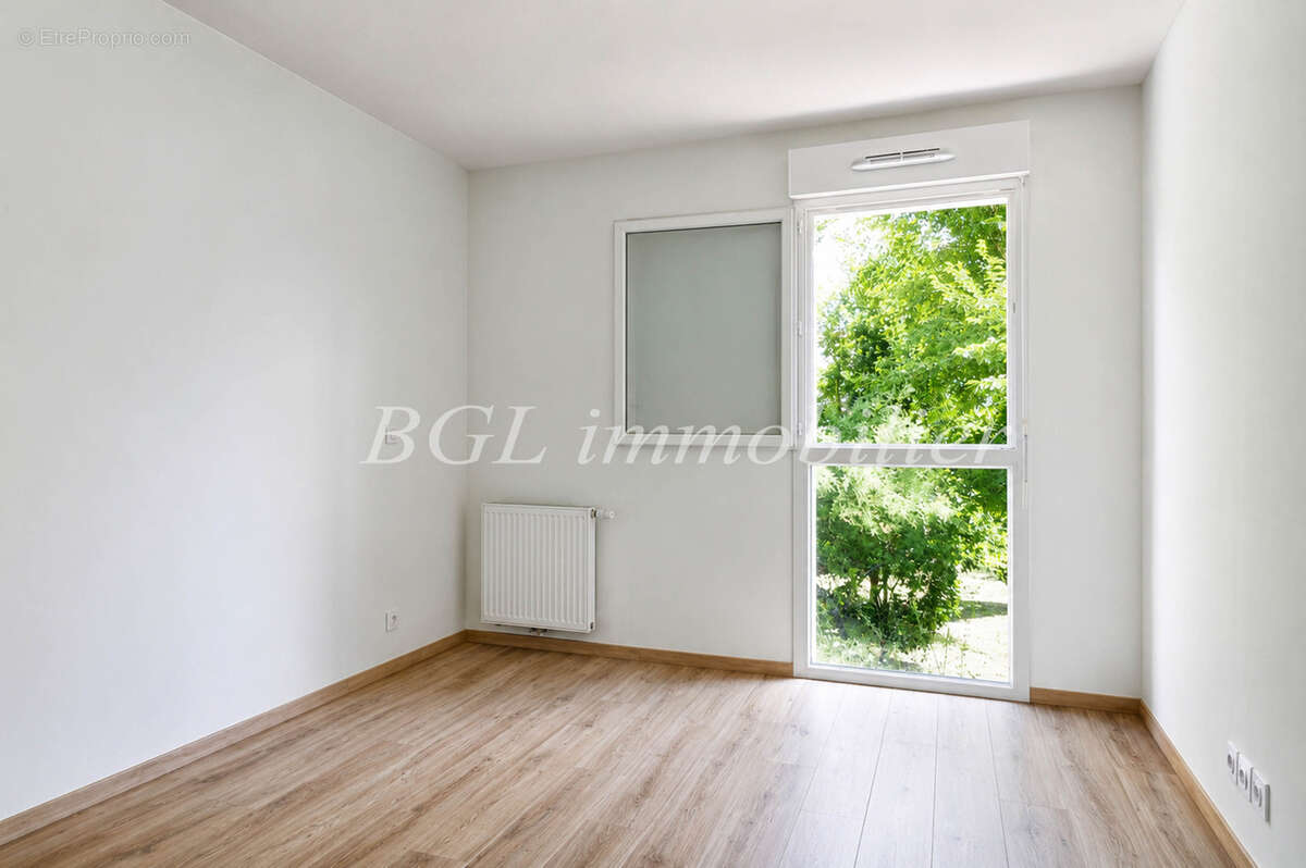Bel appartement t2 recent avec terrasse et parking - photo 5
