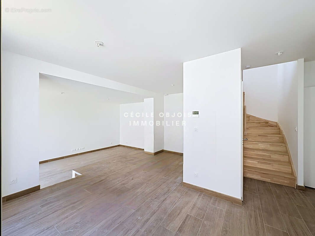 Maison 93 m² à Joinville-Le-Pont  - photo 7