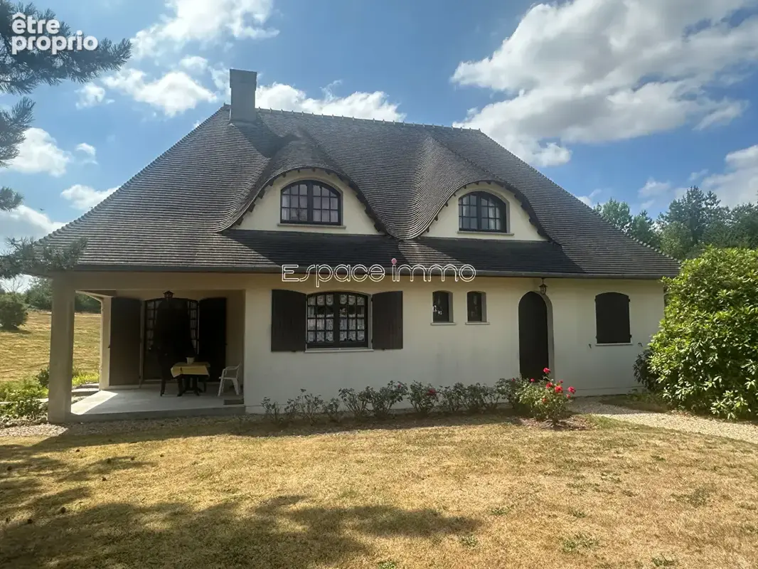 Maison à MALAUNAY