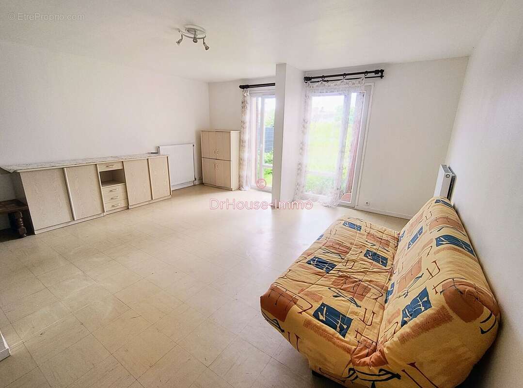 Maison à VEMARS