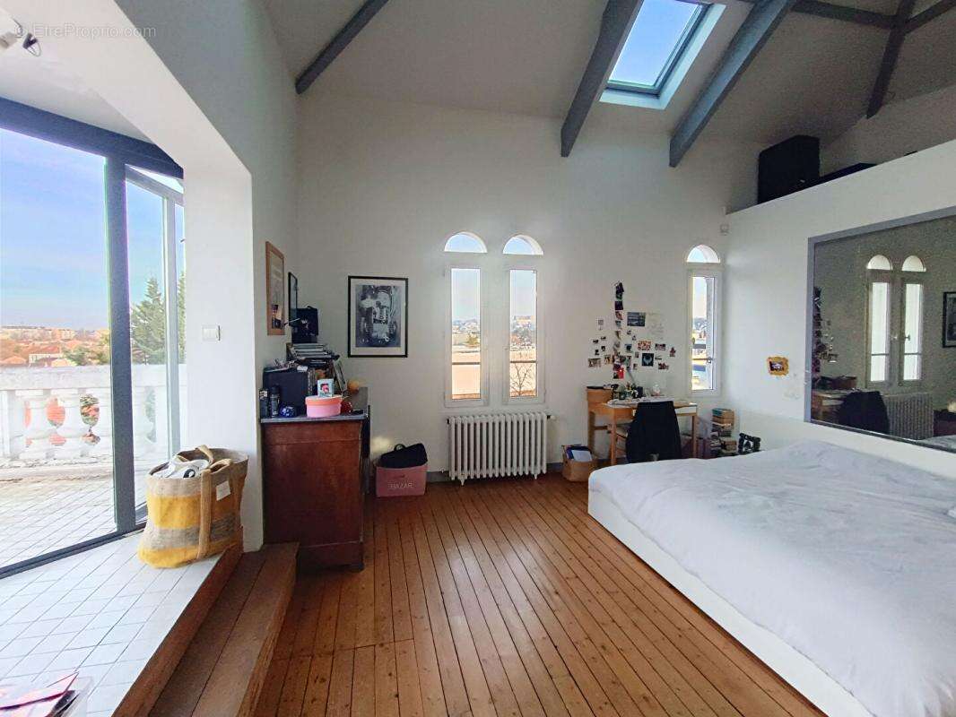 Maison à LE PERREUX-SUR-MARNE