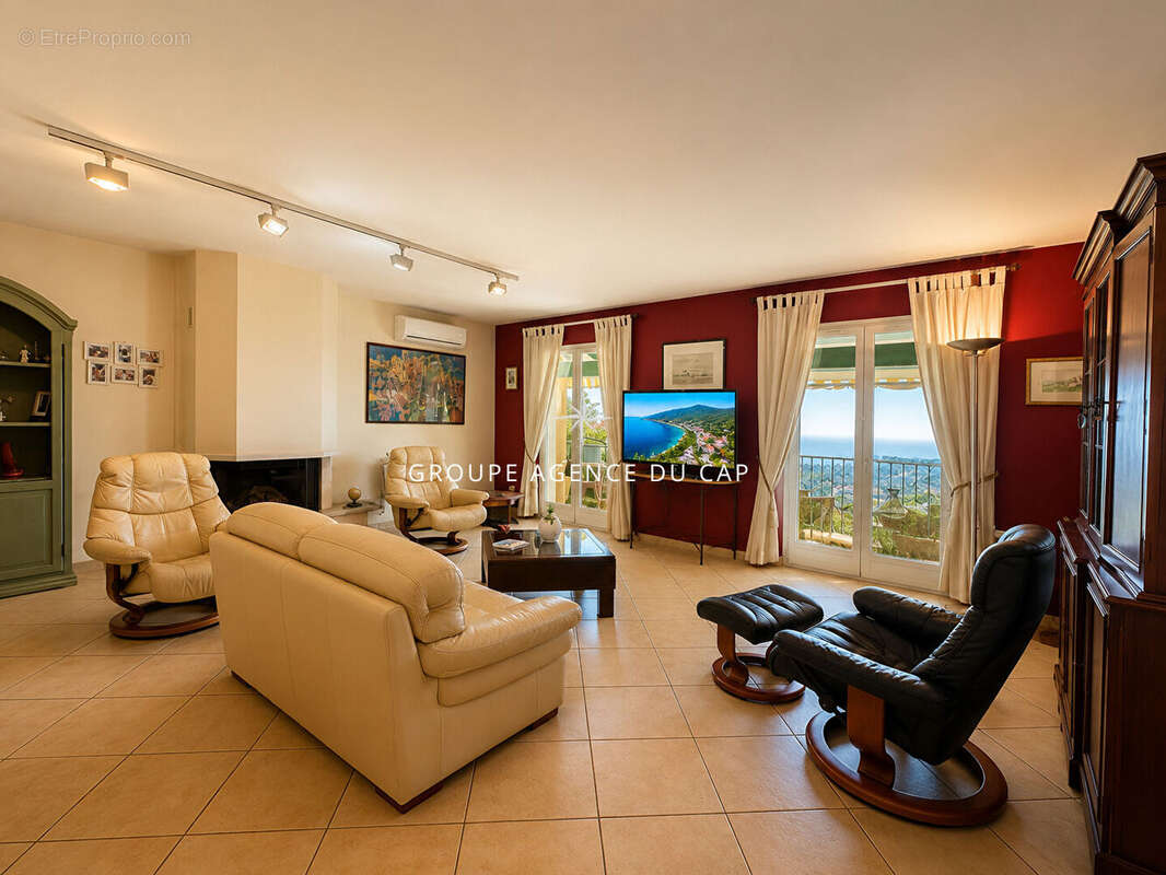 A vendre  villa provençale  vue mer piscine garage aux issambres - photo 5