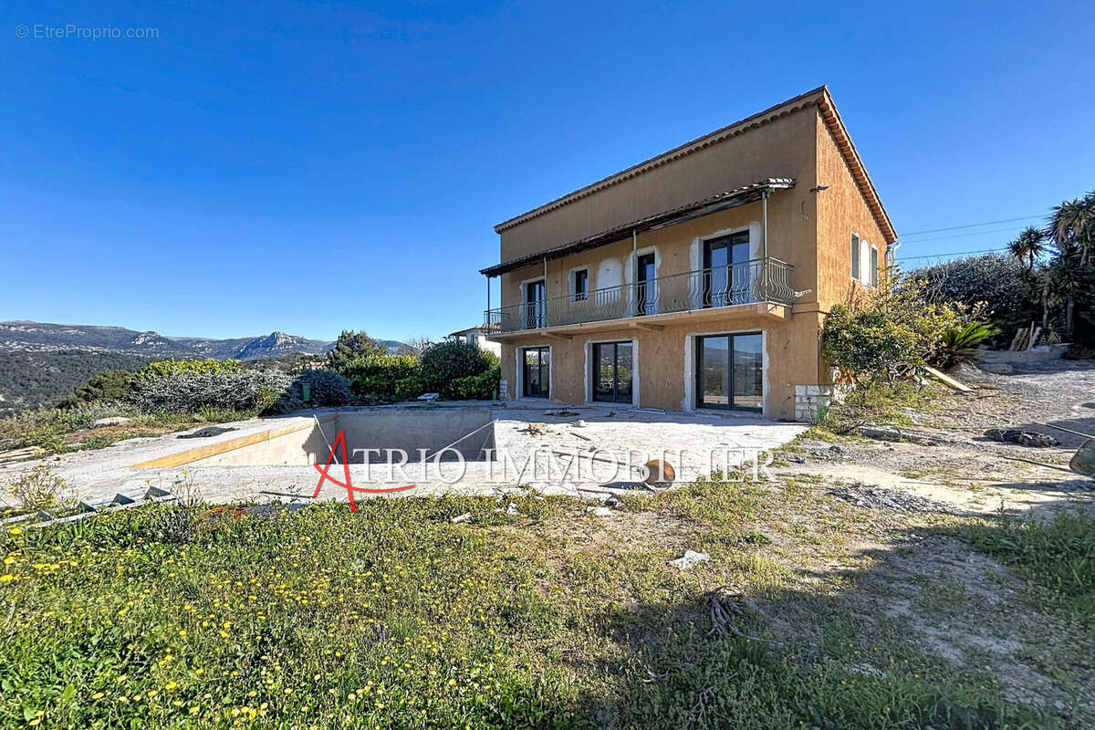 Maison à CAGNES-SUR-MER