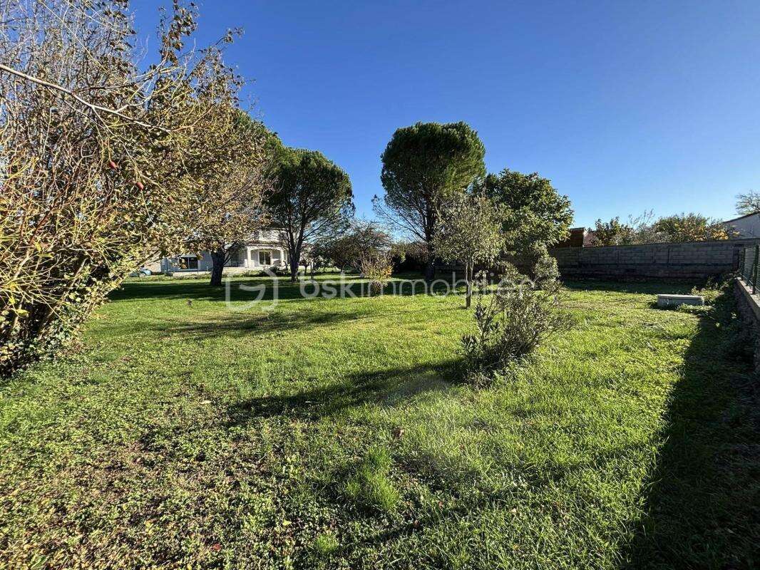DONZÈRE – Terrain à bâtir de 833 m² – Hors lotissement - photo 2