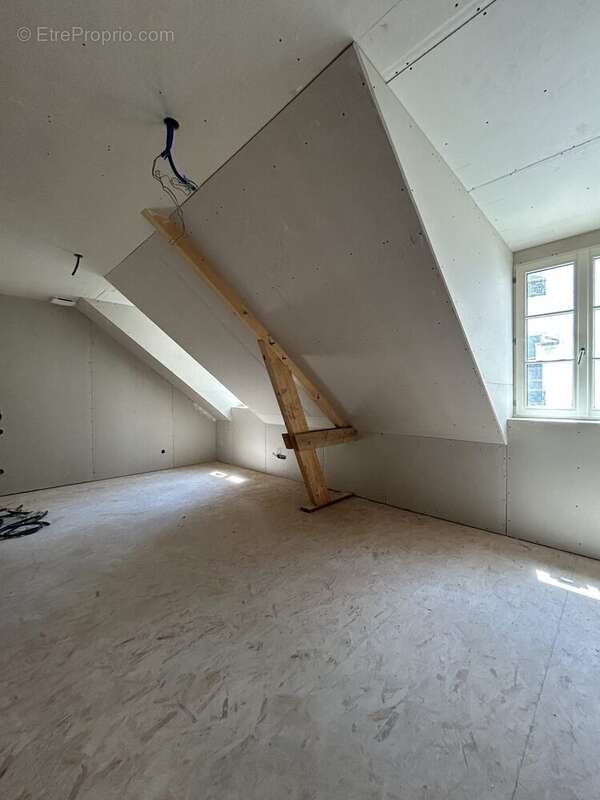 Appartement 165 m² à Orleans  - photo 2