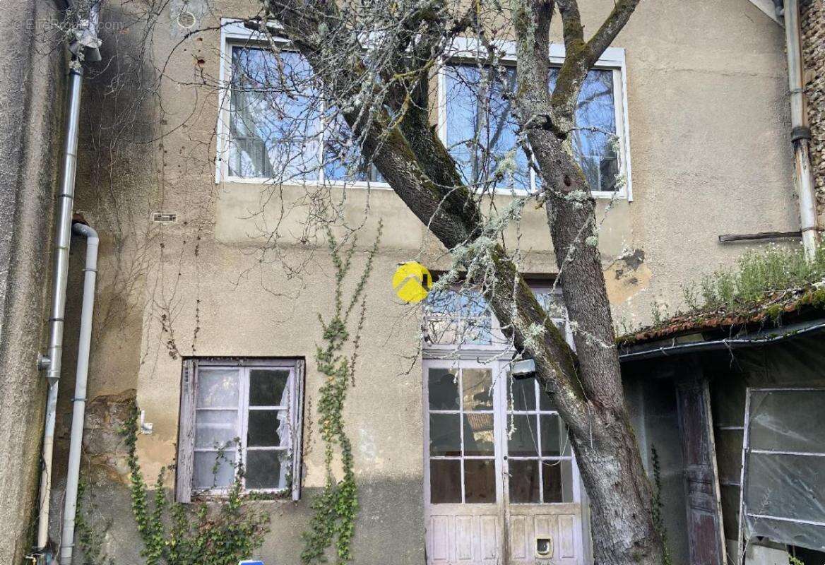 Maison à ABJAT-SUR-BANDIAT