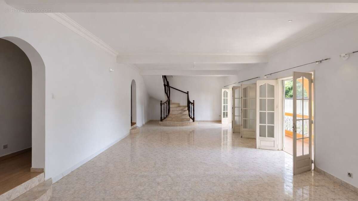 Maison à SAINTE-SUZANNE