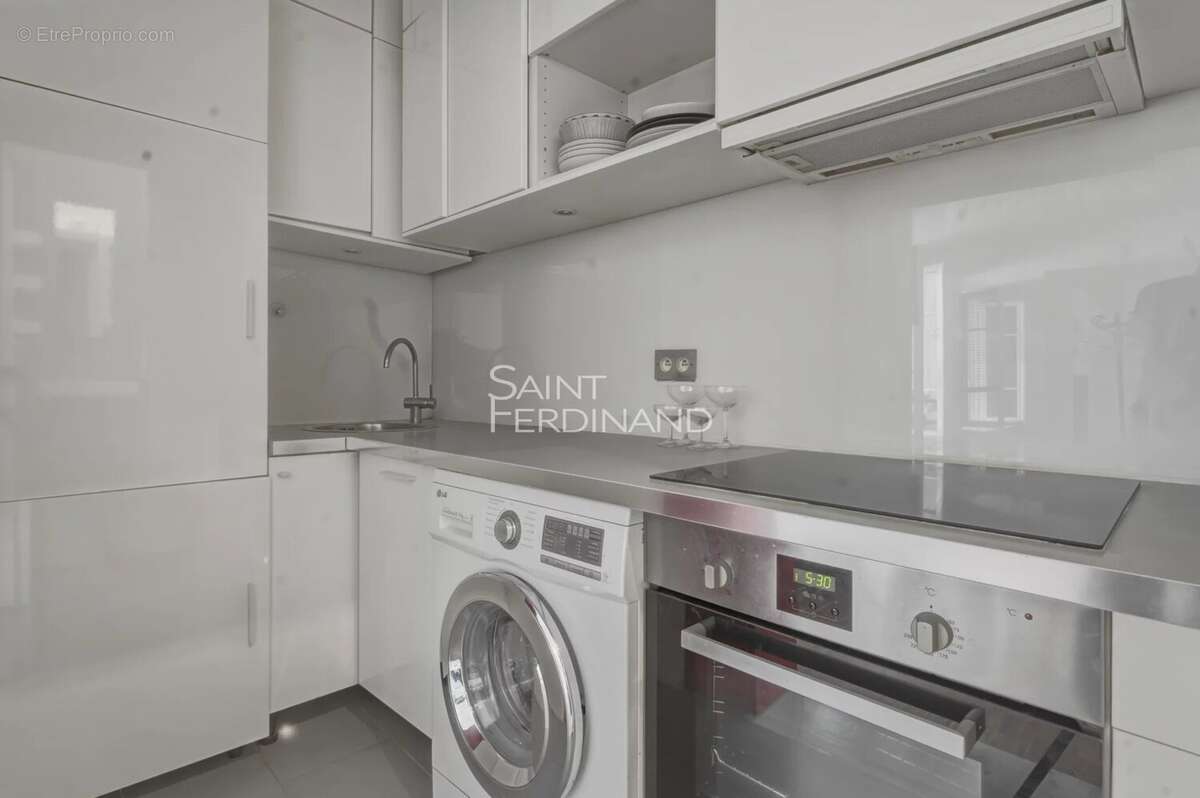 EXCLUSIVITE. Paris 17ème Batignolles. Truffaut. Idéal premier achat ou investissement locatif. 2 pièces 1 chambre. - photo 7