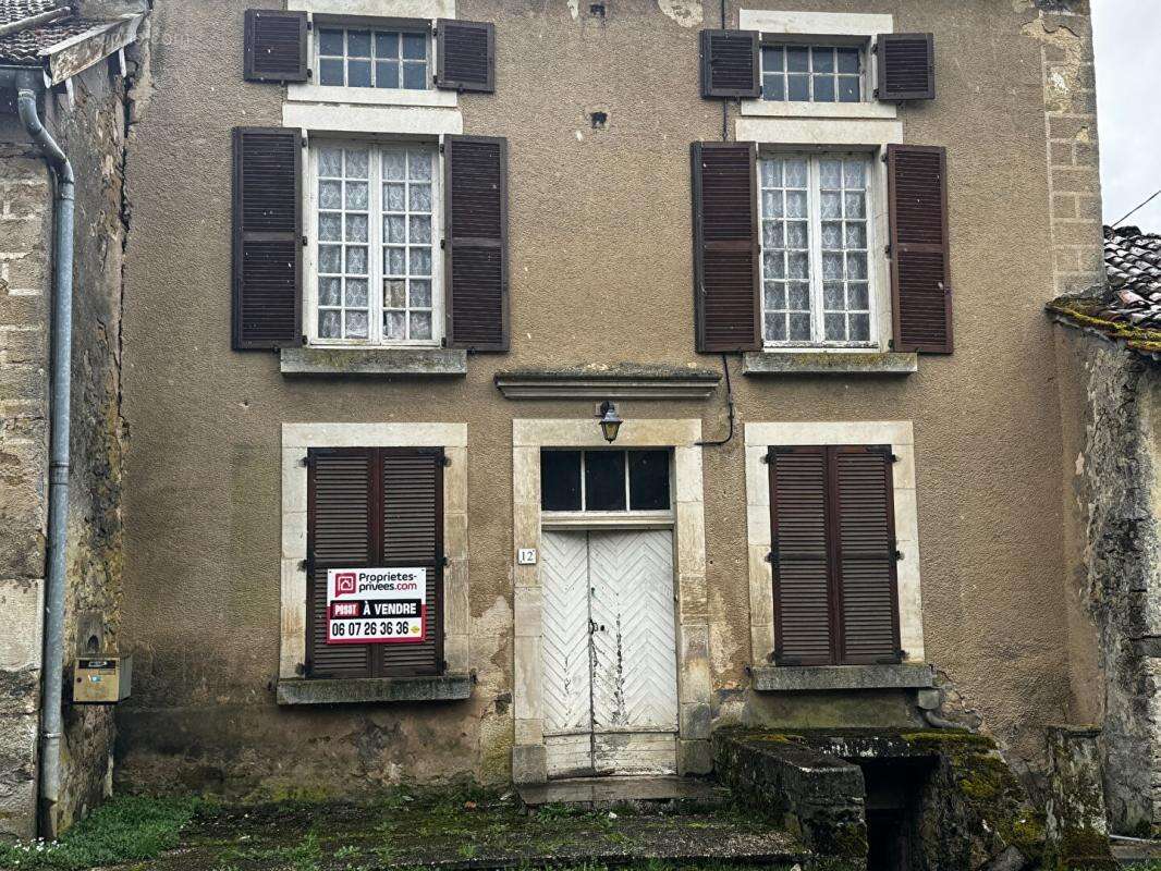 Maison de village sans vis vis 6 pièce(s) 160 m2 A RENOVER - photo 3