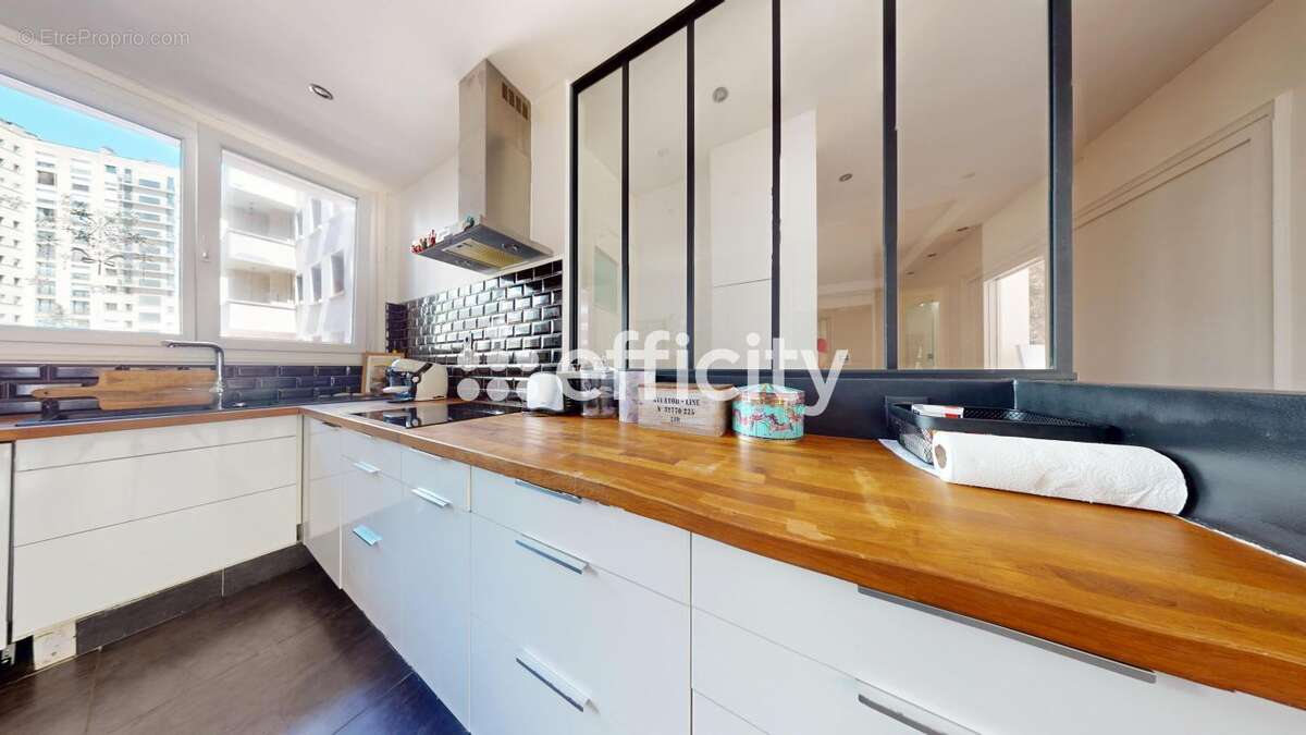 Appartement à LYON-6E