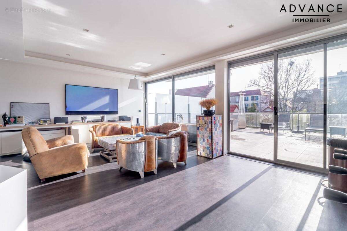 Appartement à NANTERRE