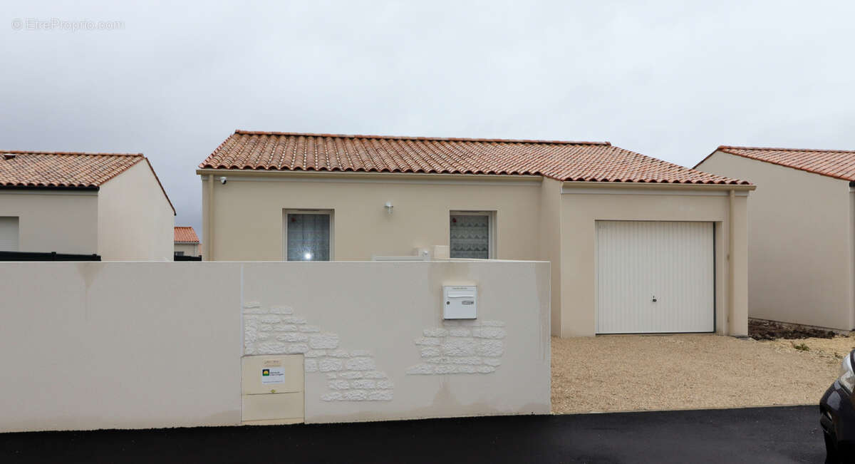 Maison à SEMUSSAC