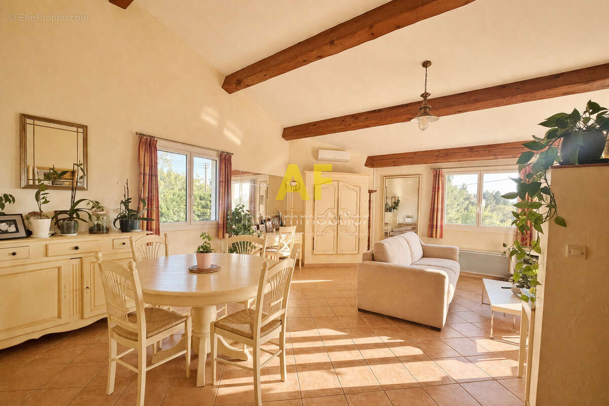 Maison à FREJUS