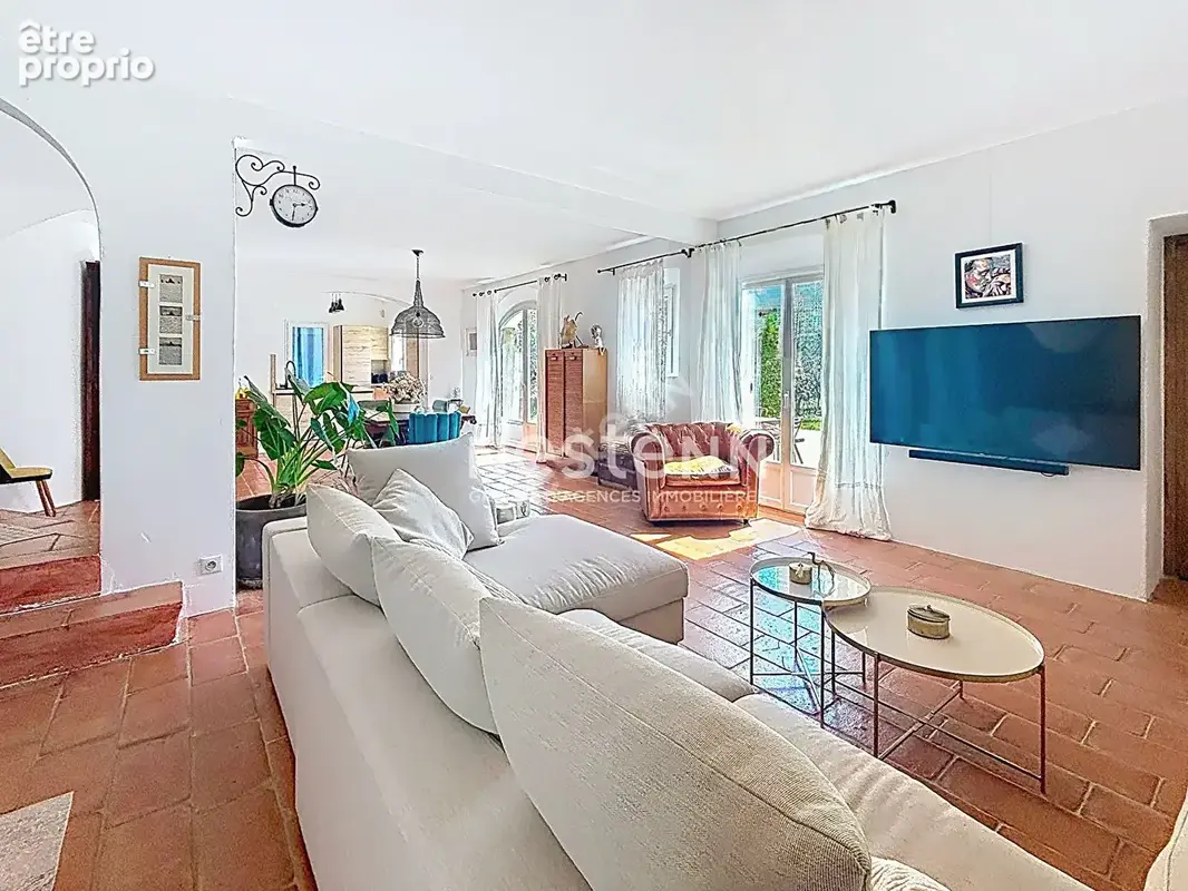 Magnifique maison au calme absolu avec des prestations haut de gamme. - photo 3