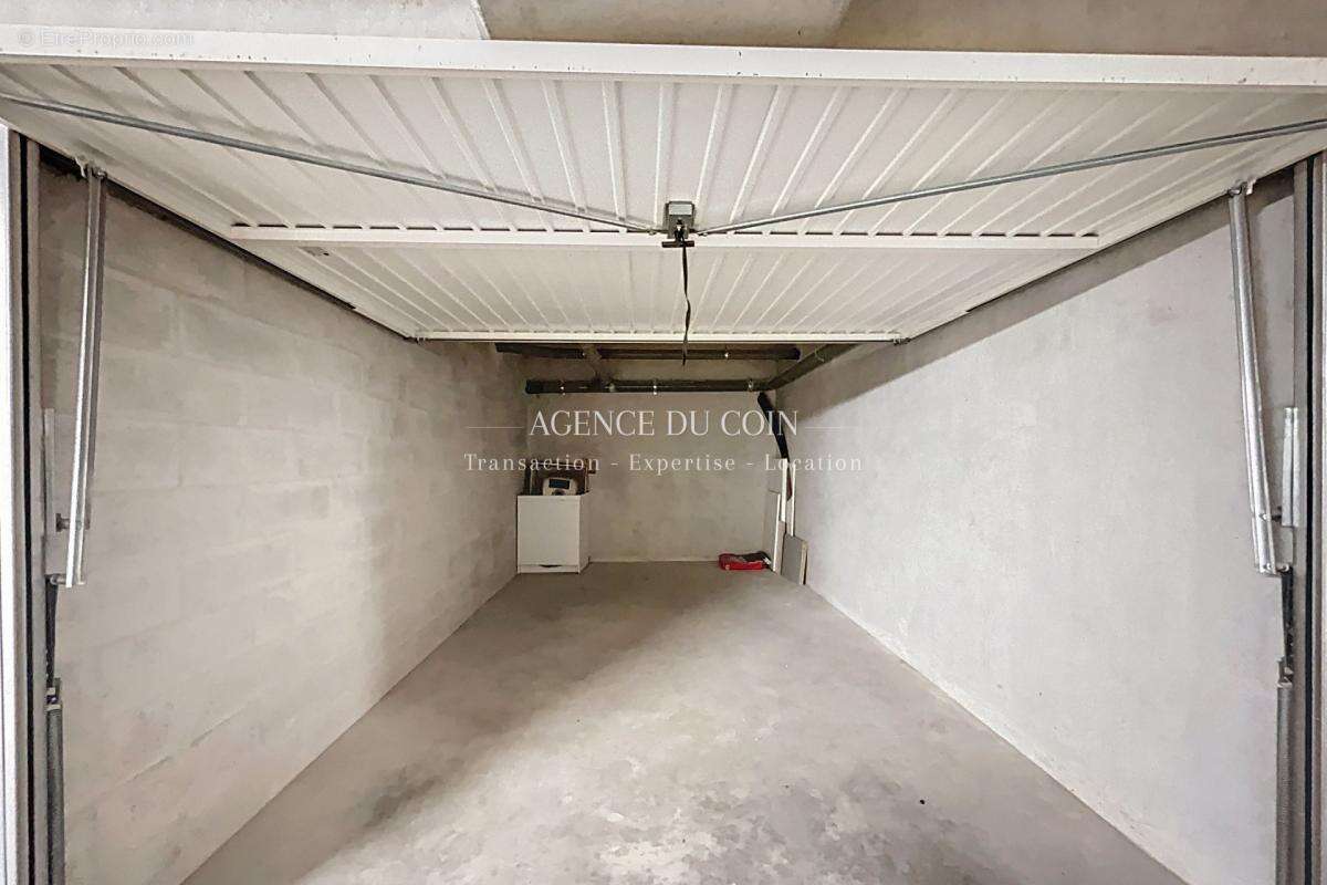 Appartement à LE MUY