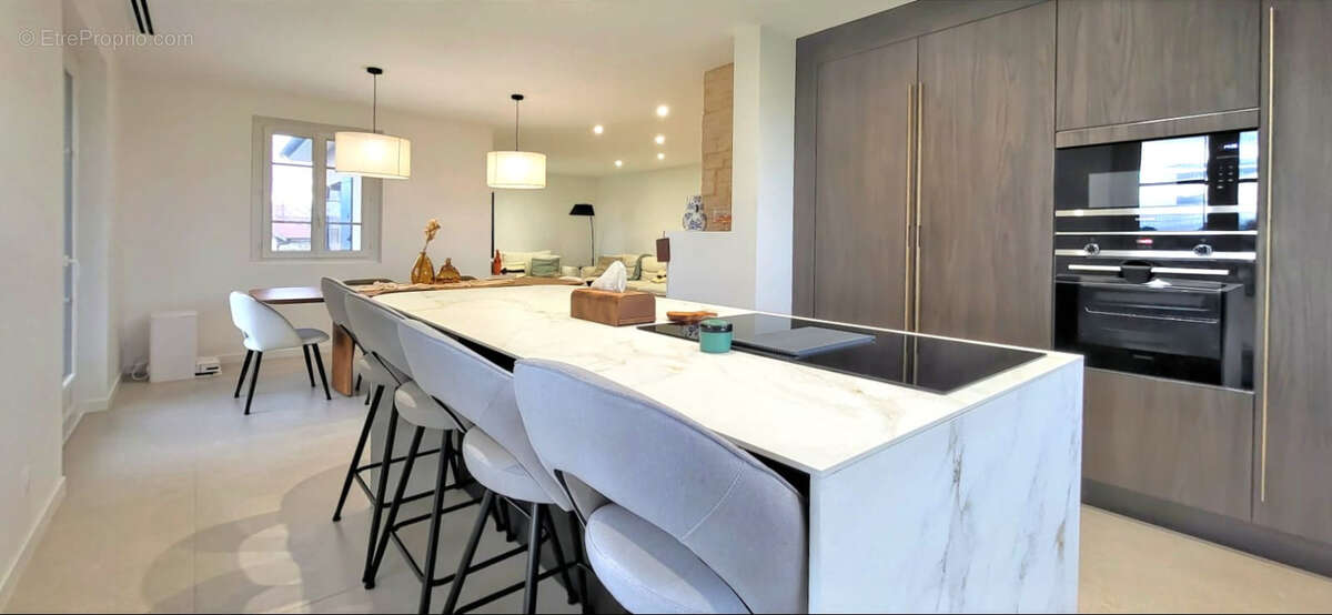 Maison à ROUSSILLON