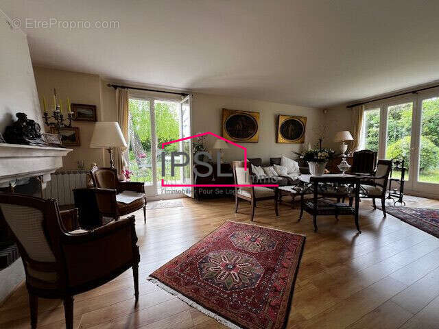 Maison 160 m² à Rubelles  - photo 3