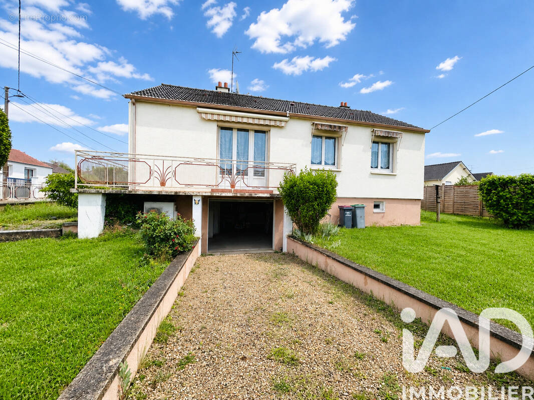Photo 1 - Maison à CHENY