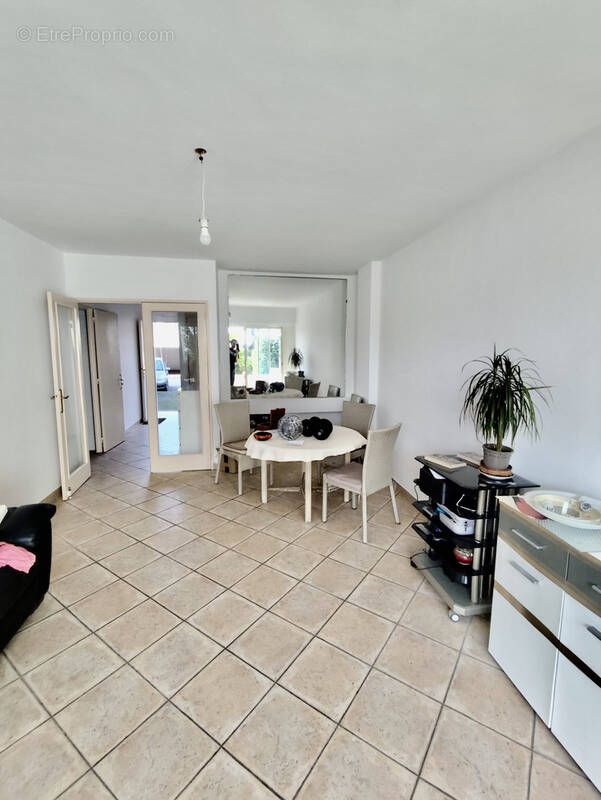 Appartement à HYERES
