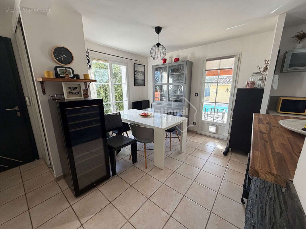 Maison à CAVEIRAC