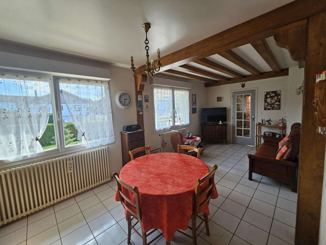 Maison à VALDAHON