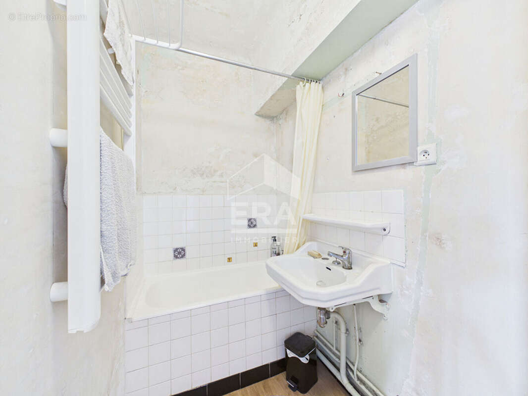 Vente - Anglet limite Biarritz - T2 -  42m² carrez/53m² utiles  cave et stationnement - photo 5