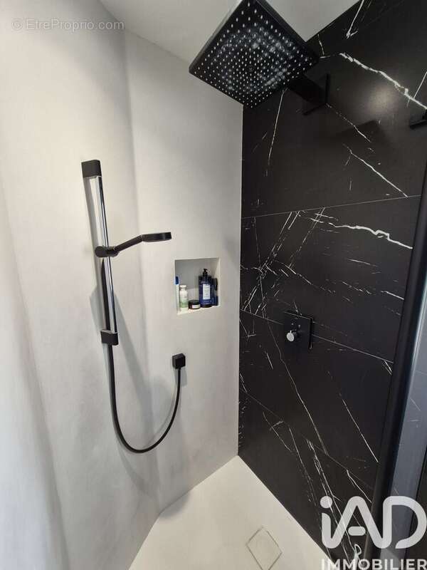 Maison 152 m² à Saint-Christophe-Sur-Roc  - photo 6